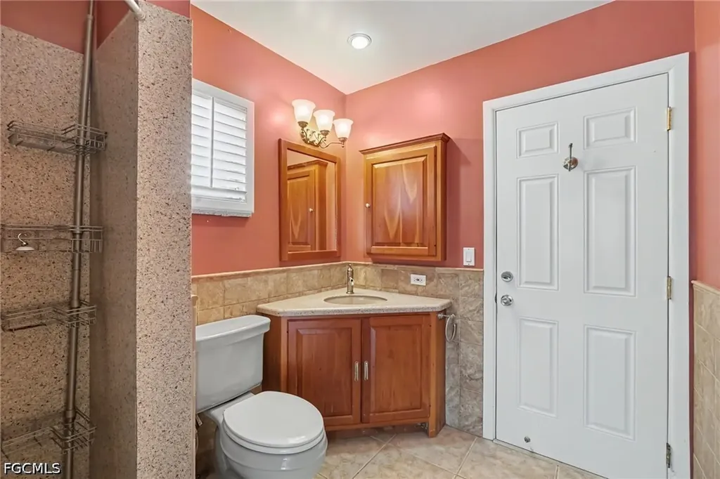 2456 Sycamore Street St. James City FL 33956