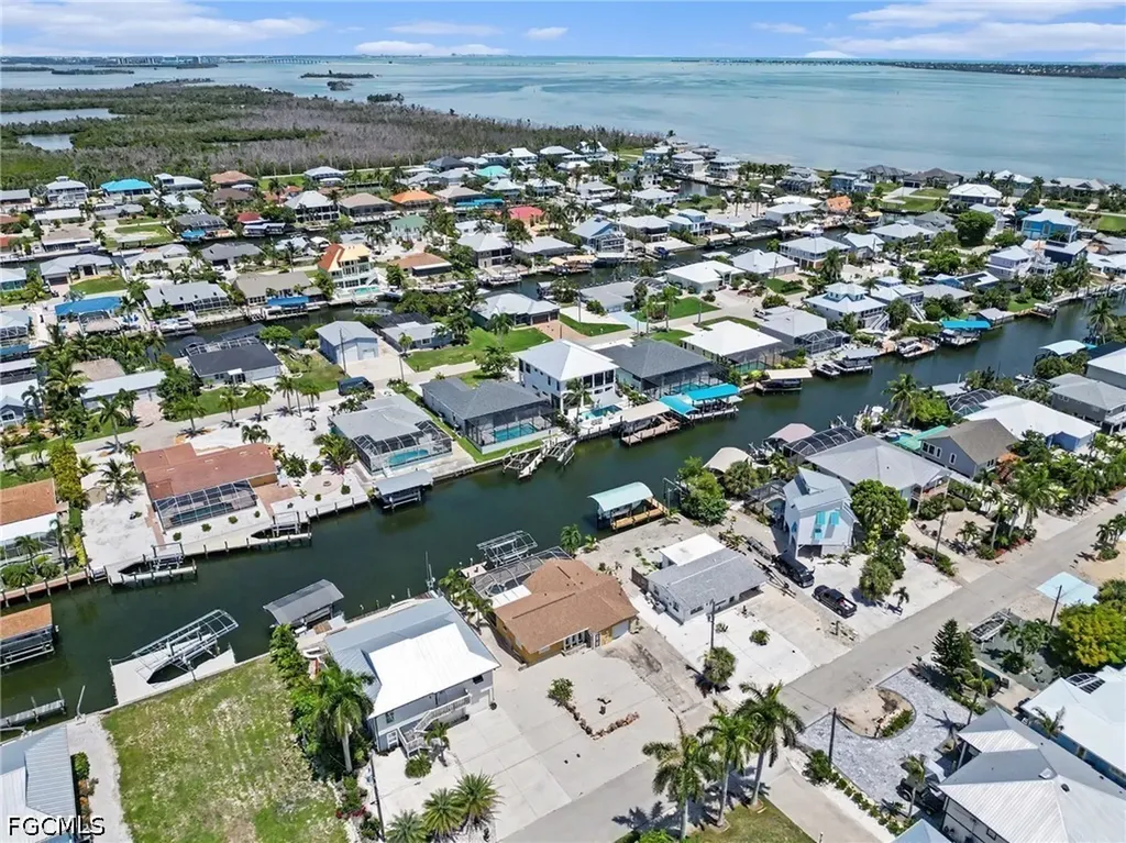 2456 Sycamore Street St. James City FL 33956