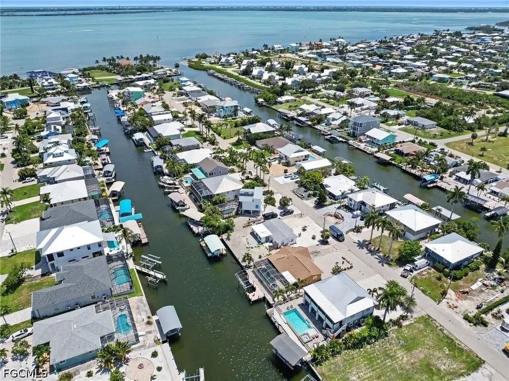2456 Sycamore Street St. James City FL 33956