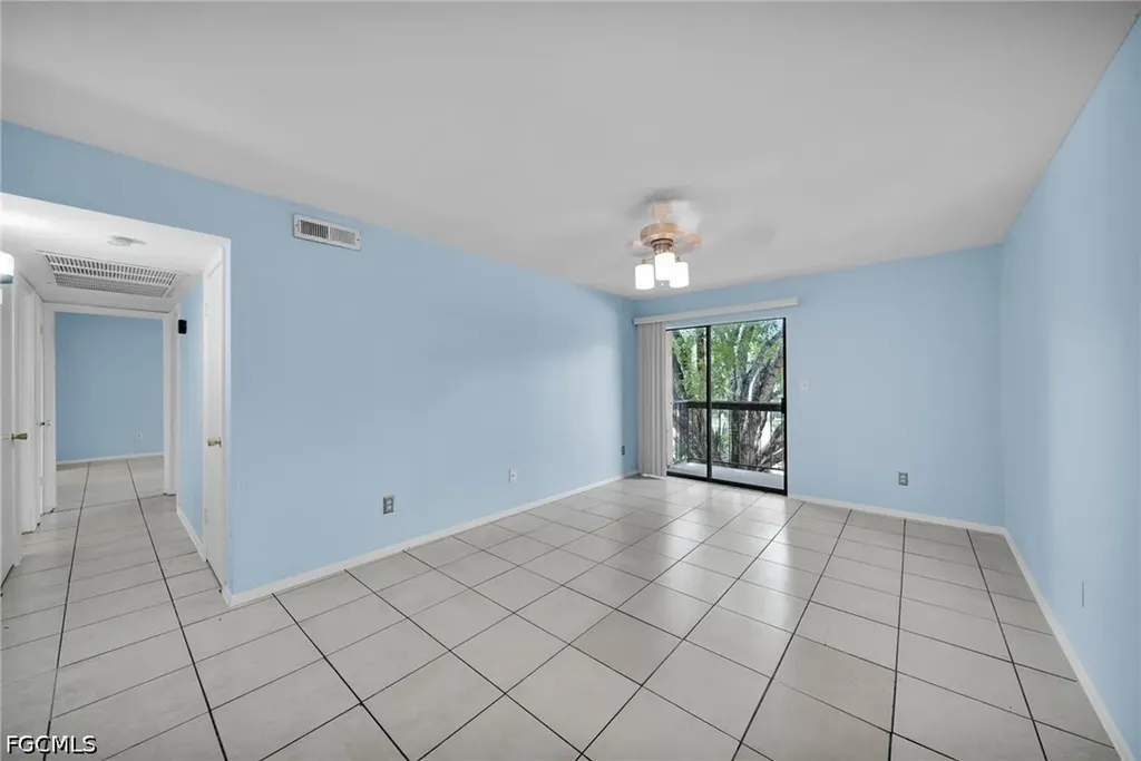 2885 Winkler Avenue Fort Myers FL 33916
