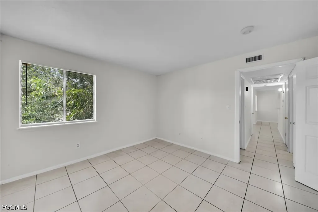 2885 Winkler Avenue Fort Myers FL 33916