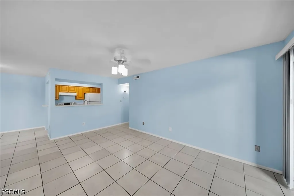 2885 Winkler Avenue Fort Myers FL 33916