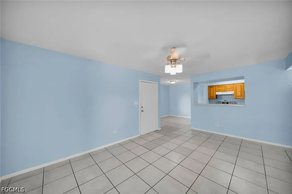 2885 Winkler Avenue Fort Myers FL 33916