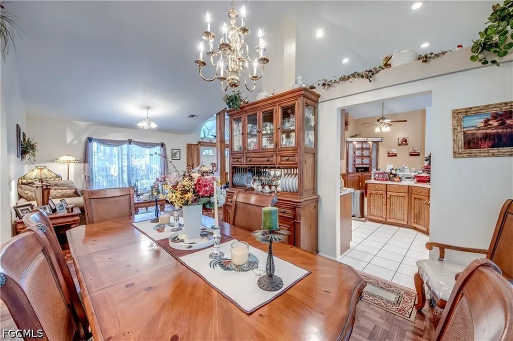 4600 SW 5th Place Cape Coral FL 33914