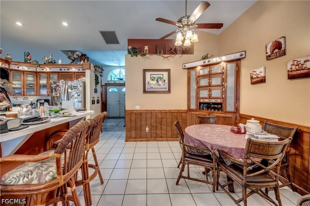 4600 SW 5th Place Cape Coral FL 33914