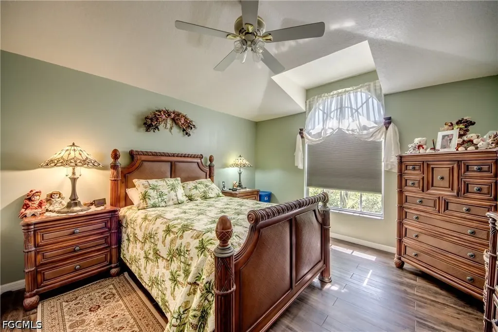 4600 SW 5th Place Cape Coral FL 33914