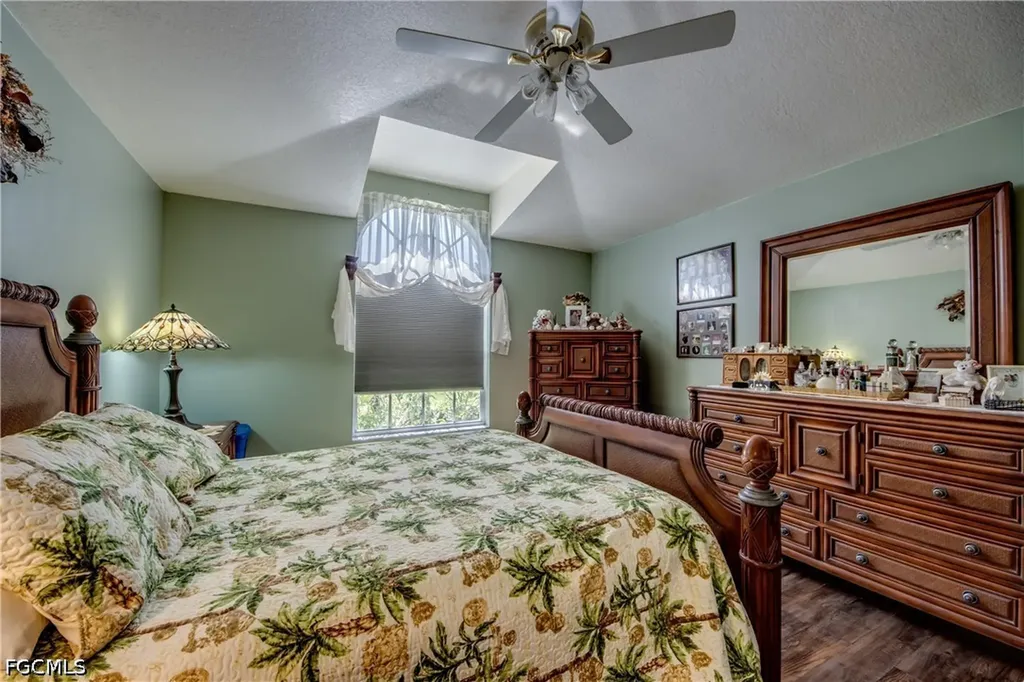4600 SW 5th Place Cape Coral FL 33914