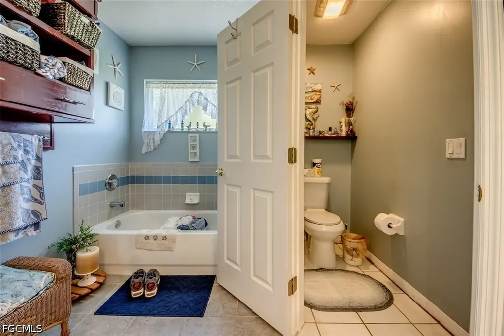 4600 SW 5th Place Cape Coral FL 33914