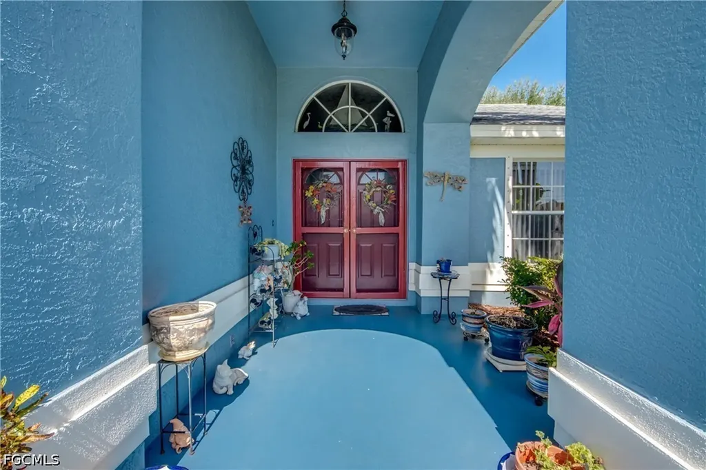 4600 SW 5th Place Cape Coral FL 33914