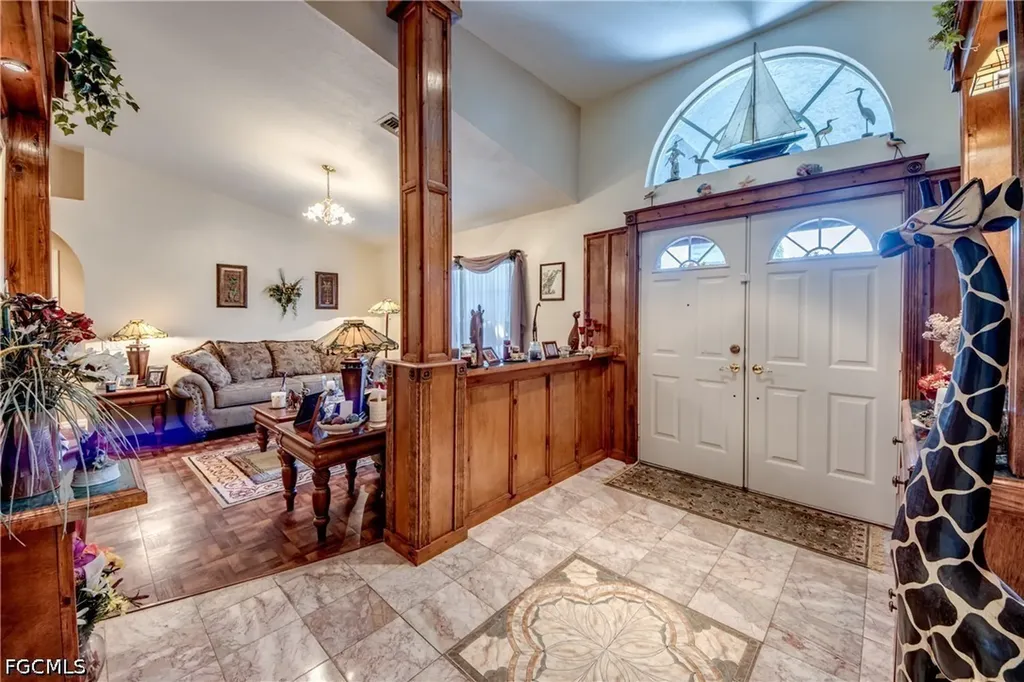 4600 SW 5th Place Cape Coral FL 33914