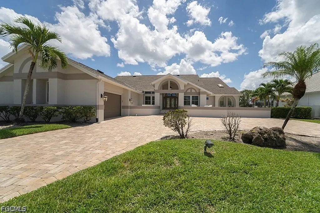 16918 Timberlakes Drive Fort Myers FL 33908