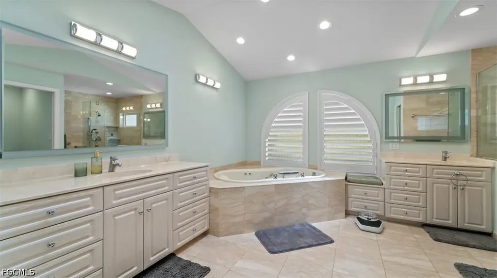 16918 Timberlakes Drive Fort Myers FL 33908