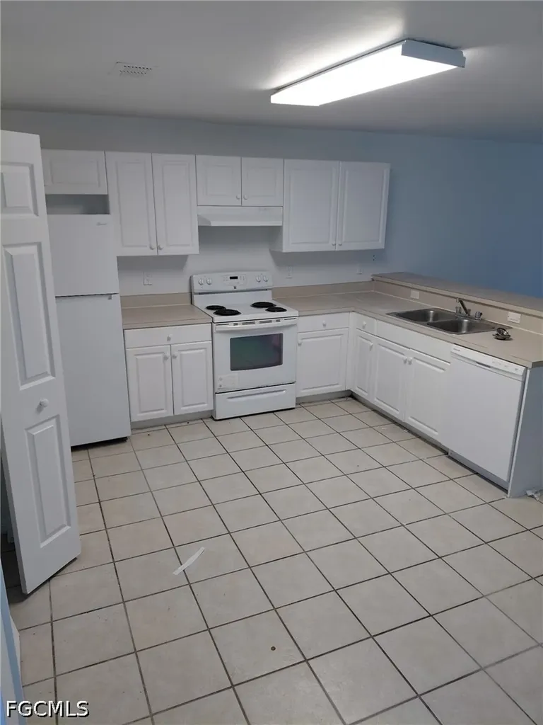 4551 26th Street SW Lehigh Acres FL 33973