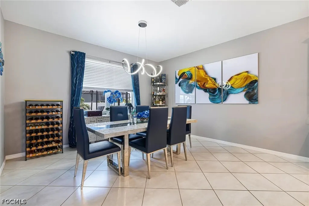 1262 N Gator Circle Cape Coral FL 33909