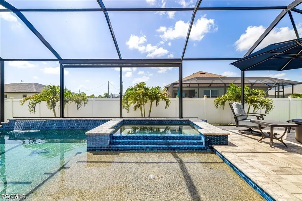 1262 N Gator Circle Cape Coral FL 33909