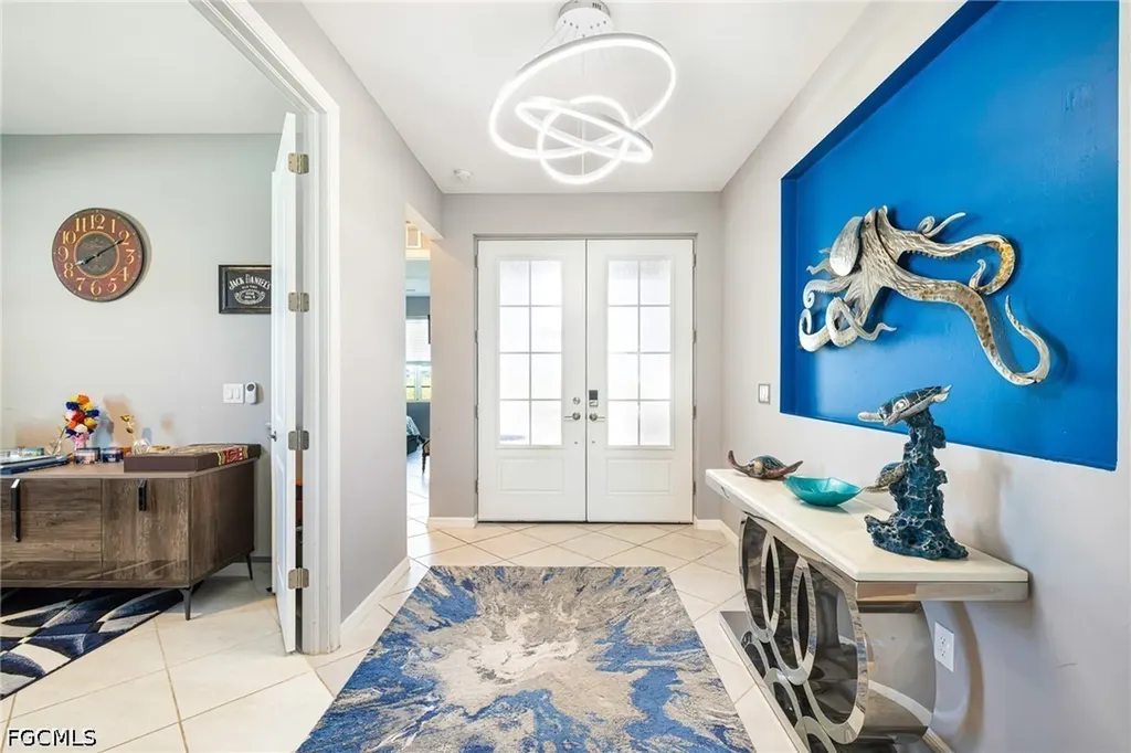 1262 N Gator Circle Cape Coral FL 33909