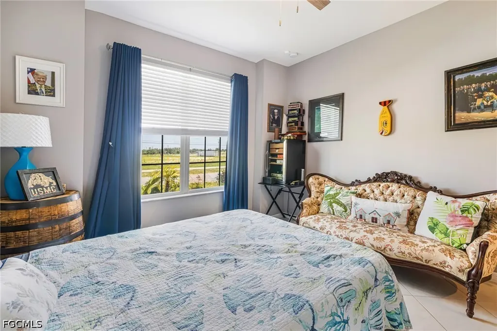 1262 N Gator Circle Cape Coral FL 33909
