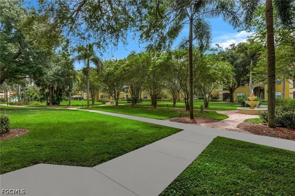 11521 Villa Grand Fort Myers FL 33913