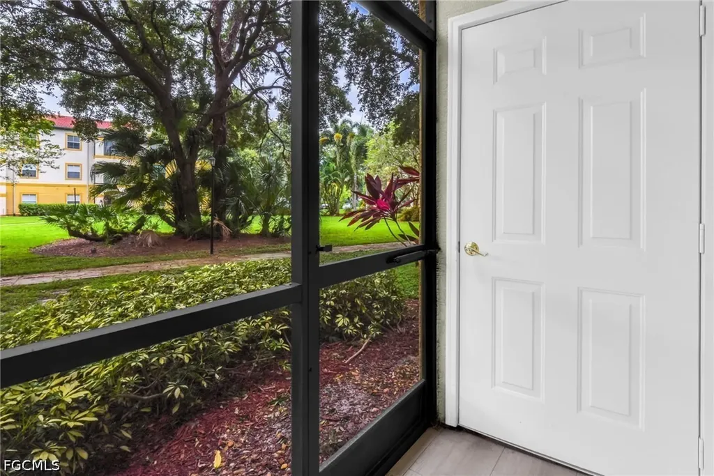 11521 Villa Grand Fort Myers FL 33913