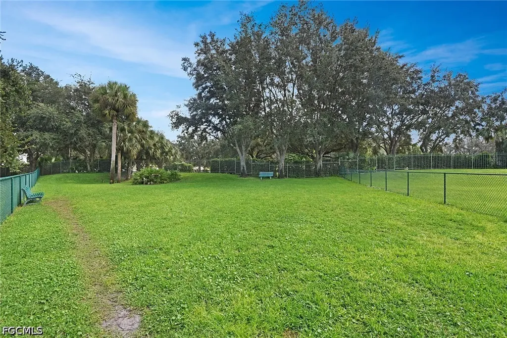 11521 Villa Grand Fort Myers FL 33913