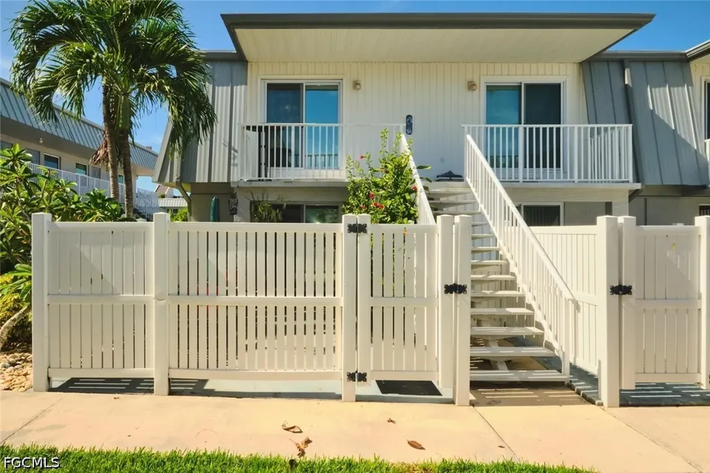 6777 Winkler Road Fort Myers FL 33919