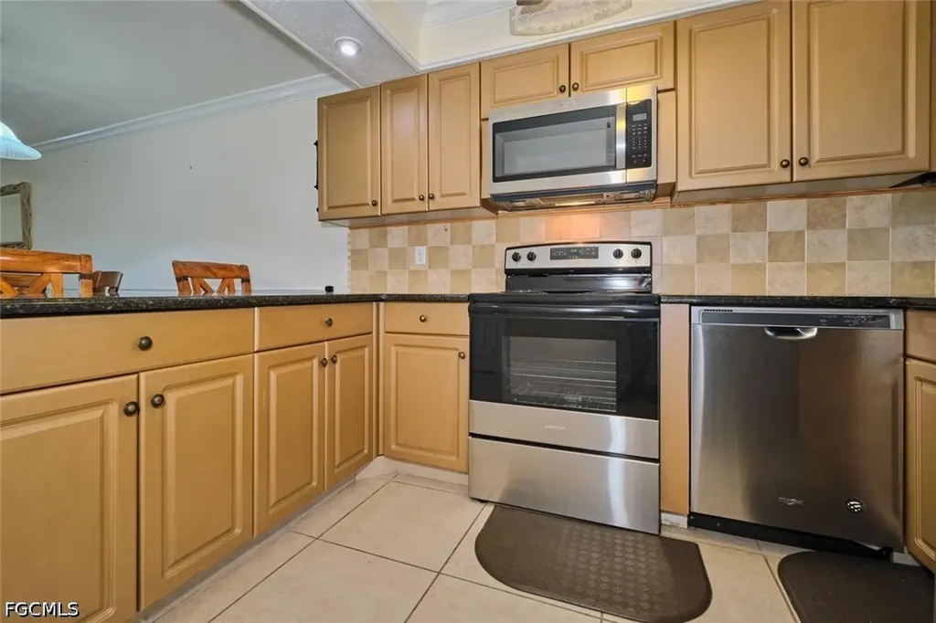 6777 Winkler Road Fort Myers FL 33919