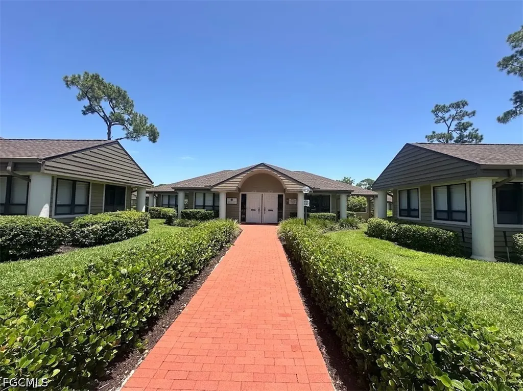 12611/613 New Brittany Boulevard Fort Myers FL 33907