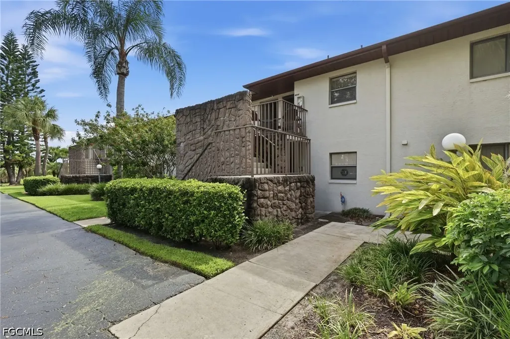 10 Beth Stacey Boulevard Lehigh Acres FL 33936