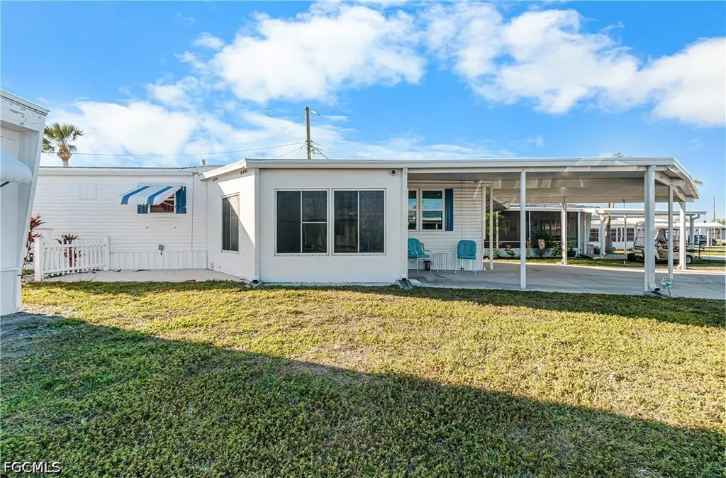 5558 Palm Beach Boulevard Fort Myers FL 33905