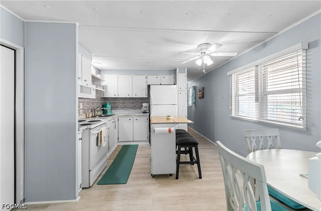 5558 Palm Beach Boulevard Fort Myers FL 33905