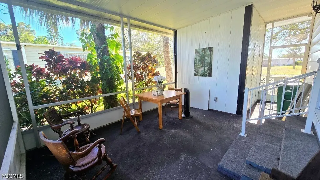 537 Charlemagne Boulevard Naples FL 34112