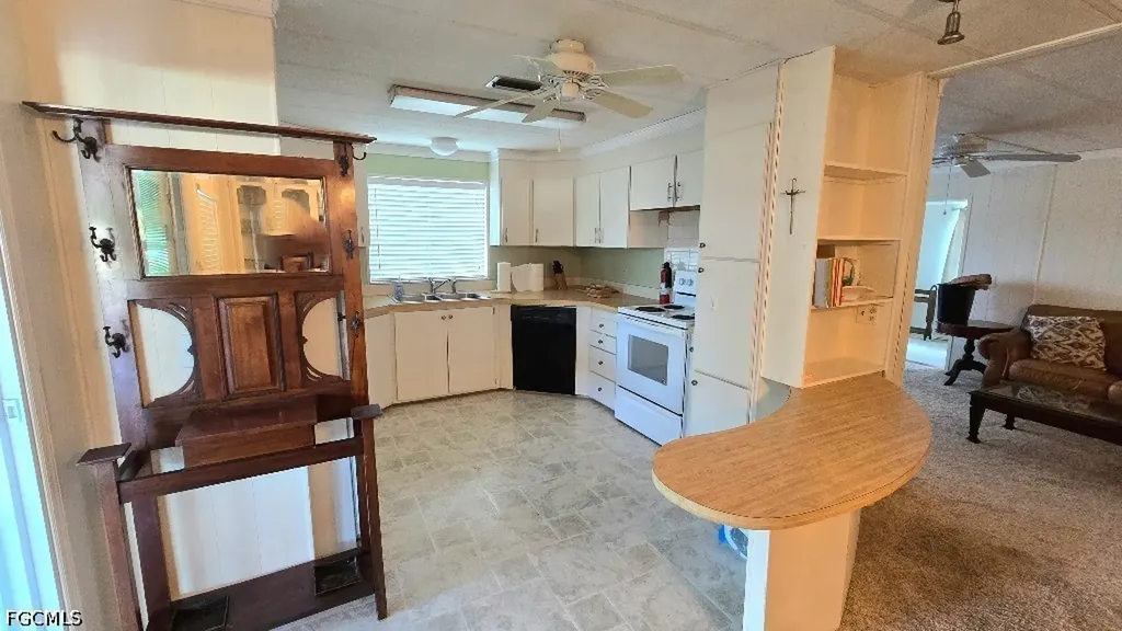 537 Charlemagne Boulevard Naples FL 34112