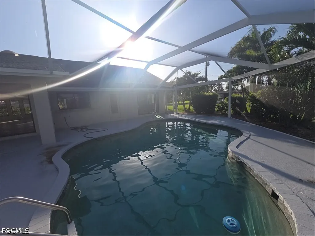 1922 SE 26th Terrace Cape Coral FL 33904