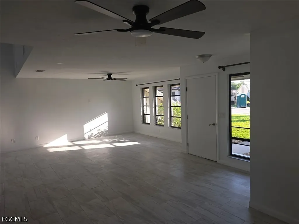 1922 SE 26th Terrace Cape Coral FL 33904