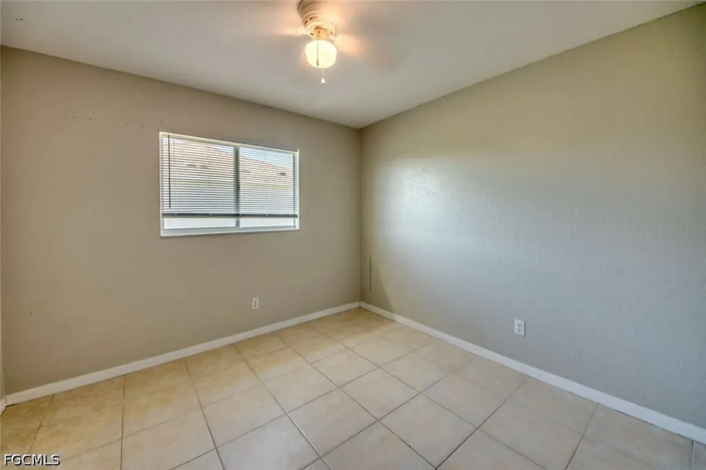 122 NW 9th Terrace Cape Coral FL 33993