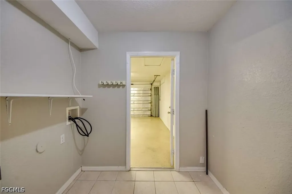 122 NW 9th Terrace Cape Coral FL 33993