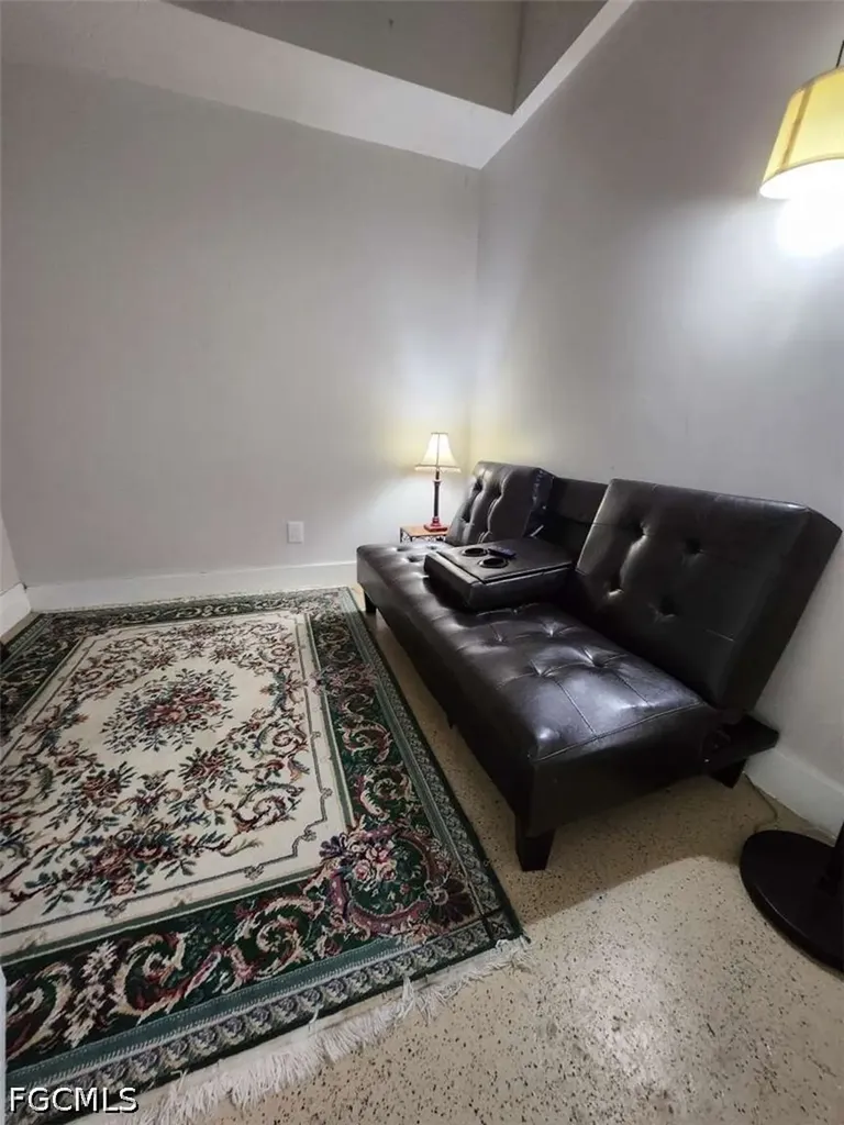 122 NW 9th Terrace Cape Coral FL 33993