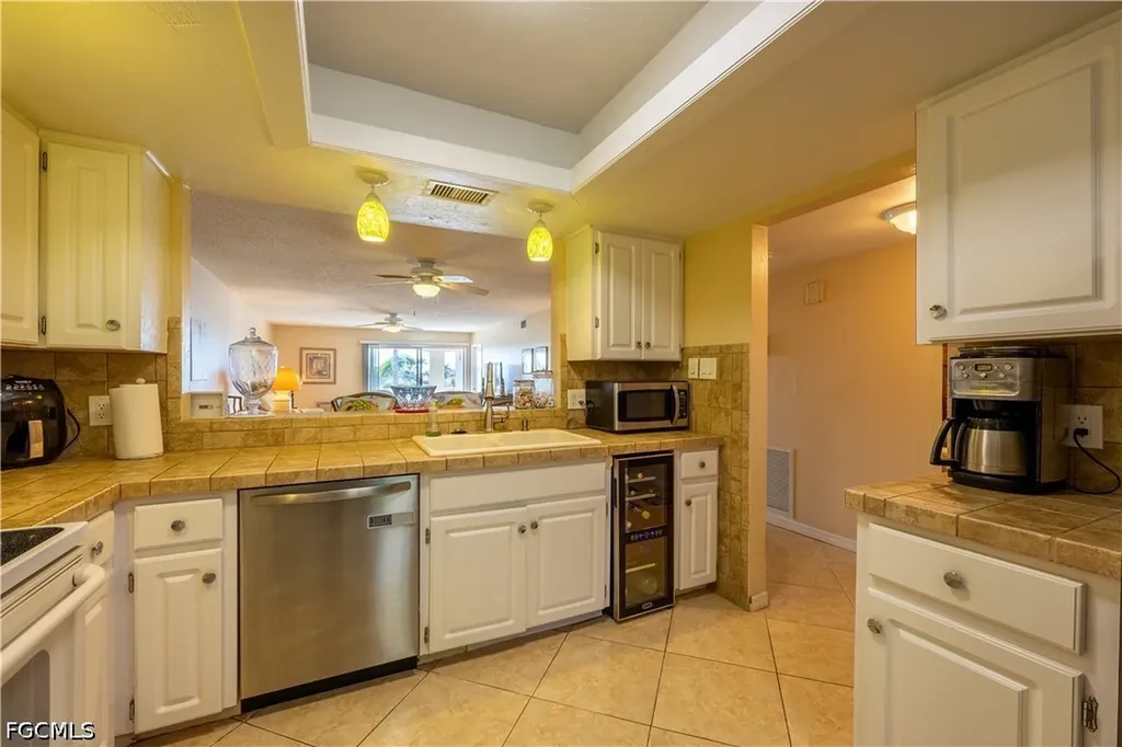 304 Tudor Drive Cape Coral FL 33904
