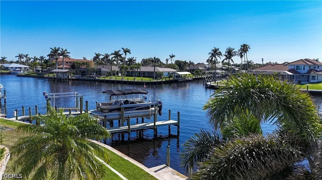 304 Tudor Drive Cape Coral FL 33904