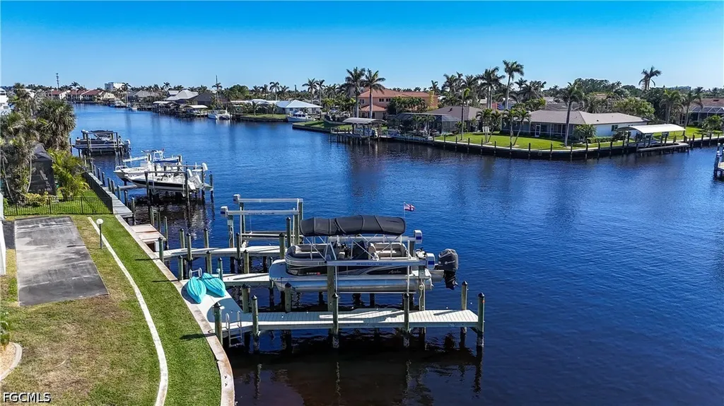 304 Tudor Drive Cape Coral FL 33904