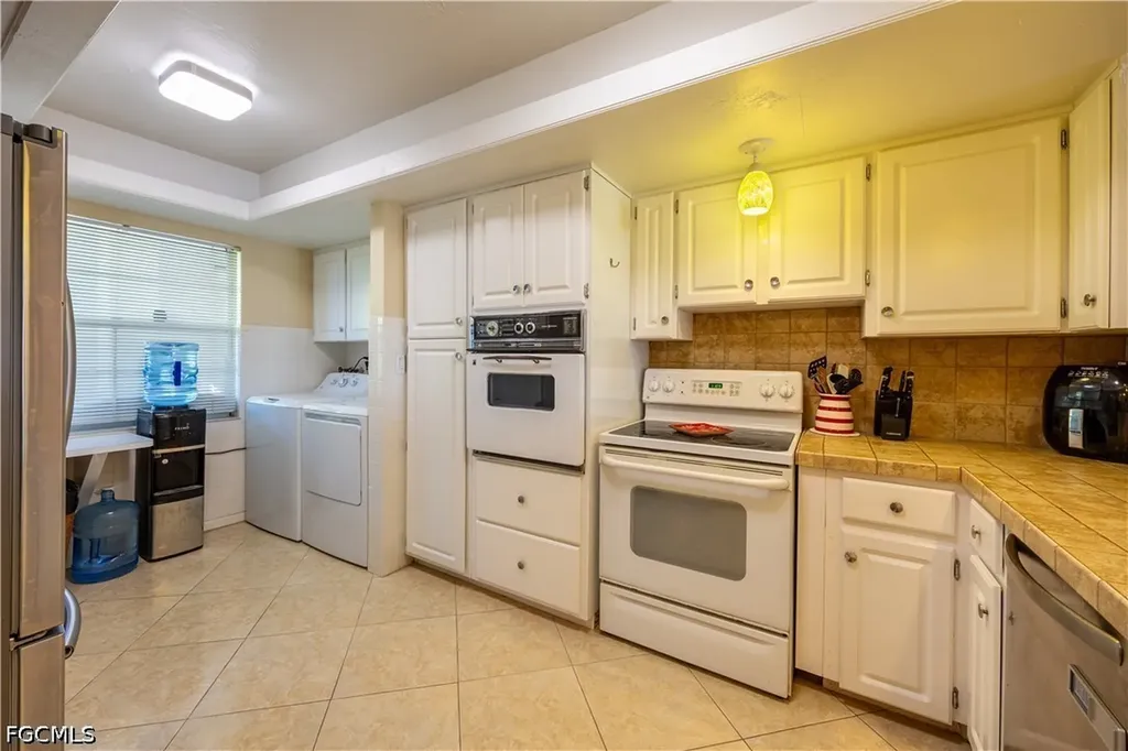304 Tudor Drive Cape Coral FL 33904