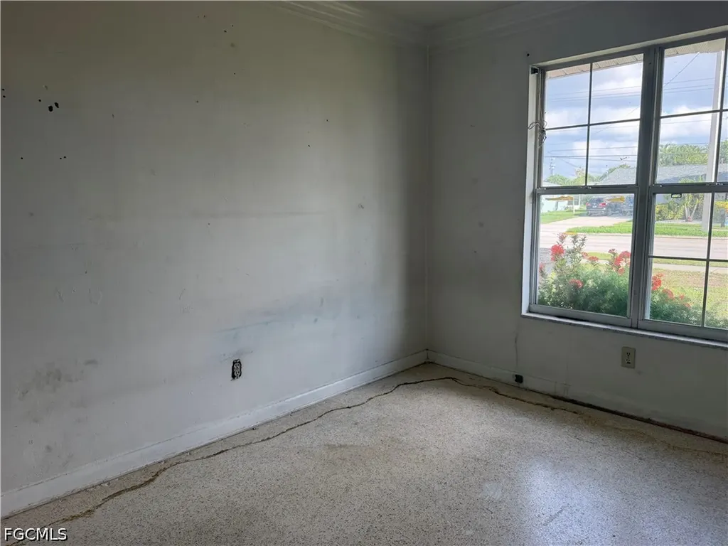 4143 Country Club Boulevard Cape Coral FL 33904
