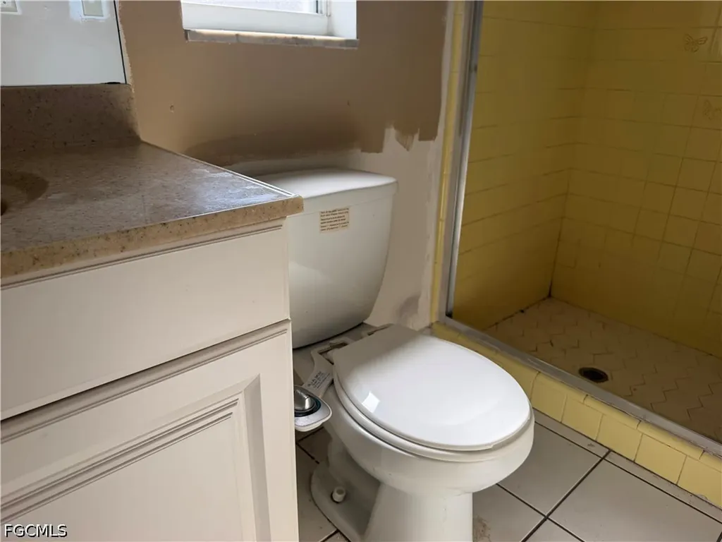 4143 Country Club Boulevard Cape Coral FL 33904