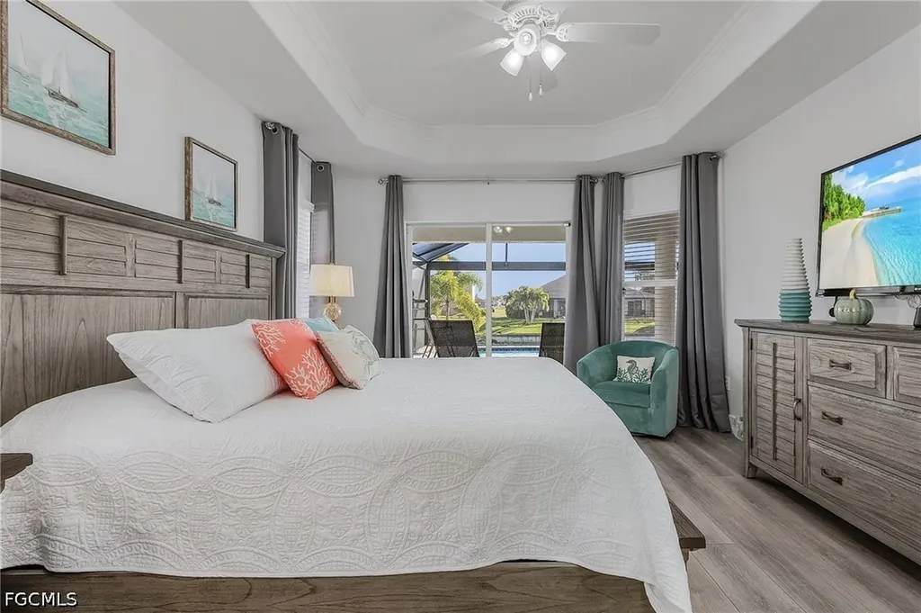 805 SW 8th Court Cape Coral FL 33991