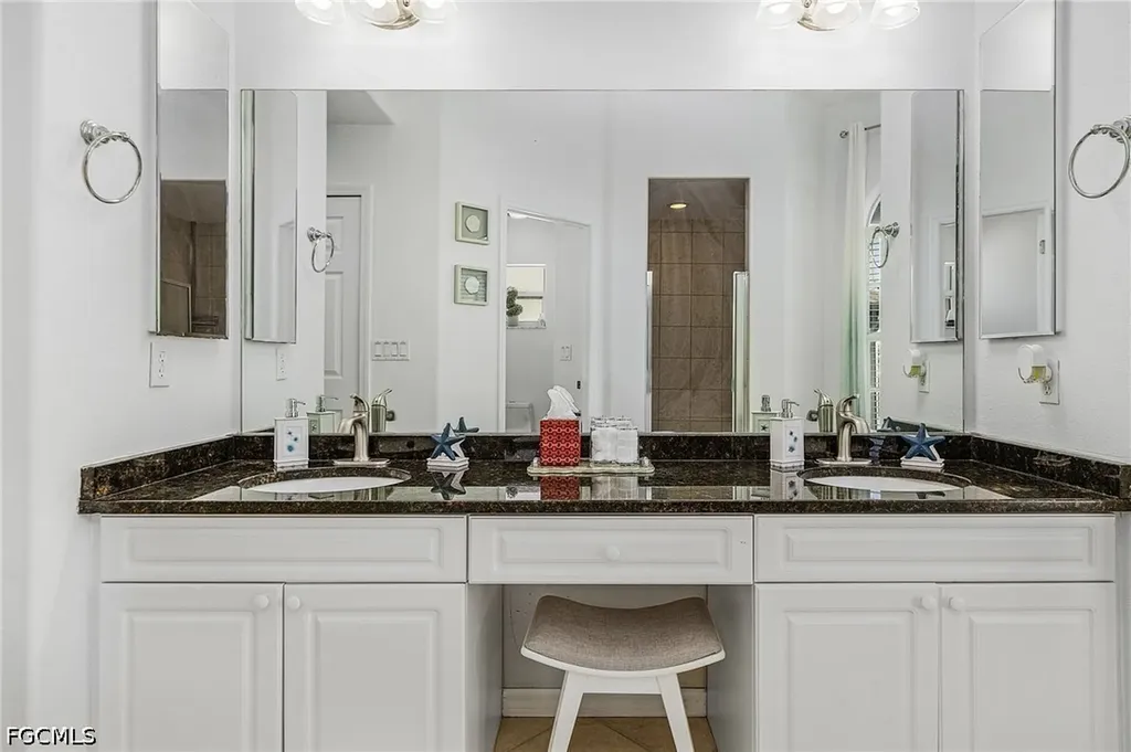 805 SW 8th Court Cape Coral FL 33991
