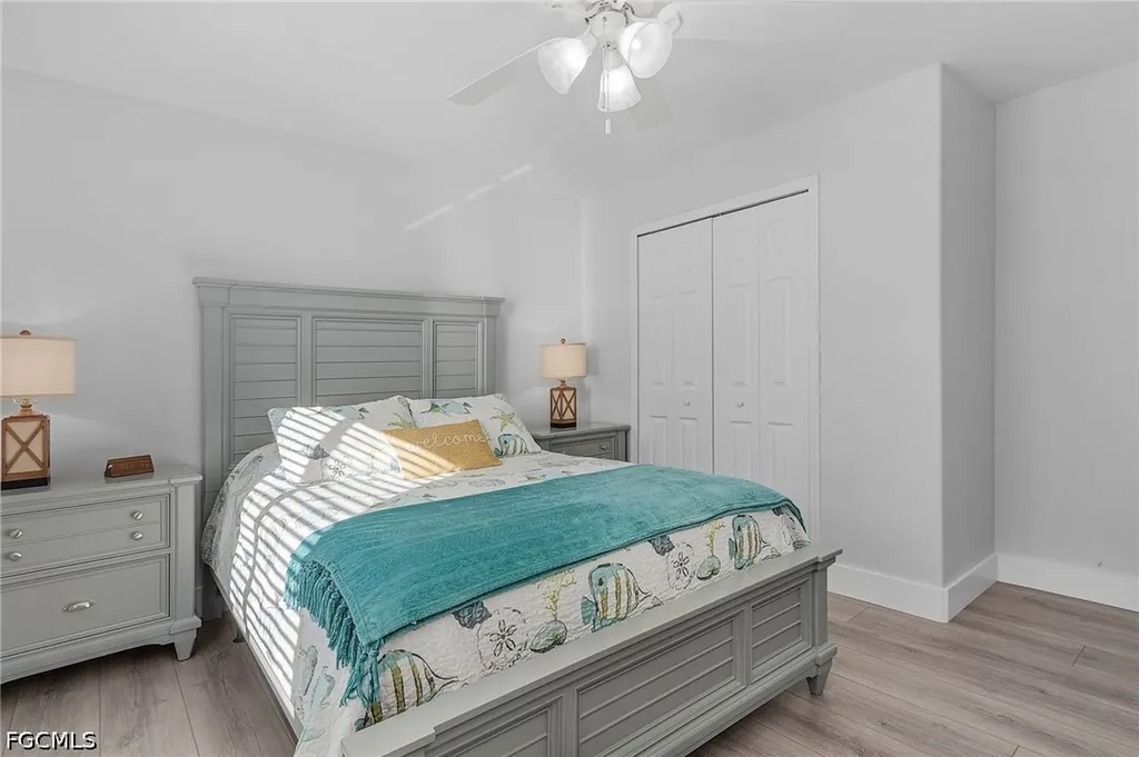 805 SW 8th Court Cape Coral FL 33991