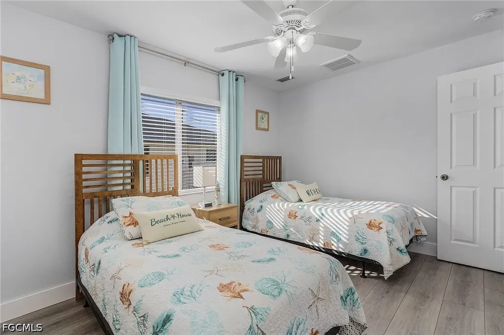 805 SW 8th Court Cape Coral FL 33991