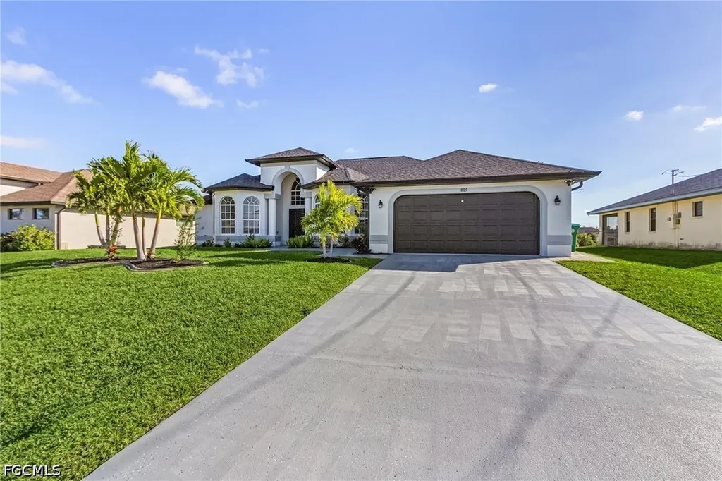 805 SW 8th Court Cape Coral FL 33991