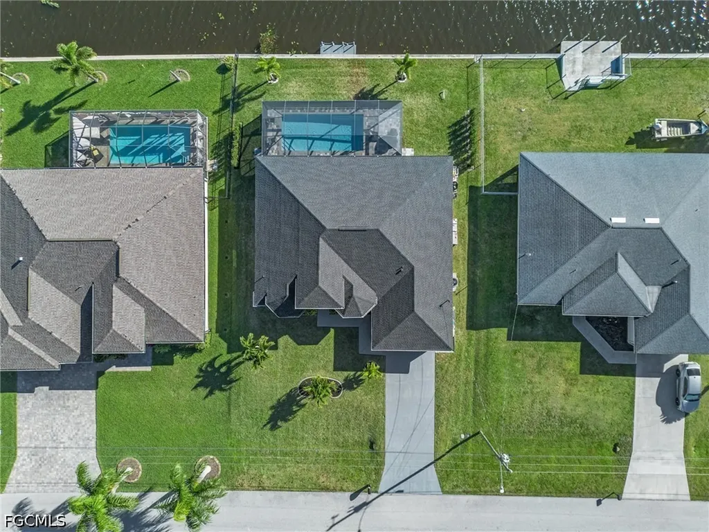 805 SW 8th Court Cape Coral FL 33991