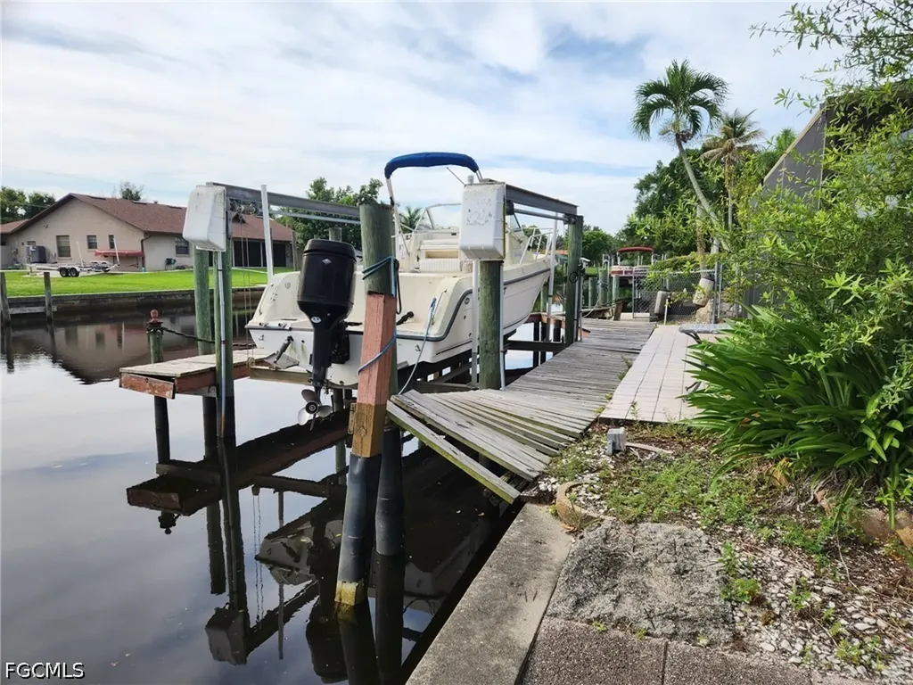 250 Alameda Avenue Fort Myers FL 33905